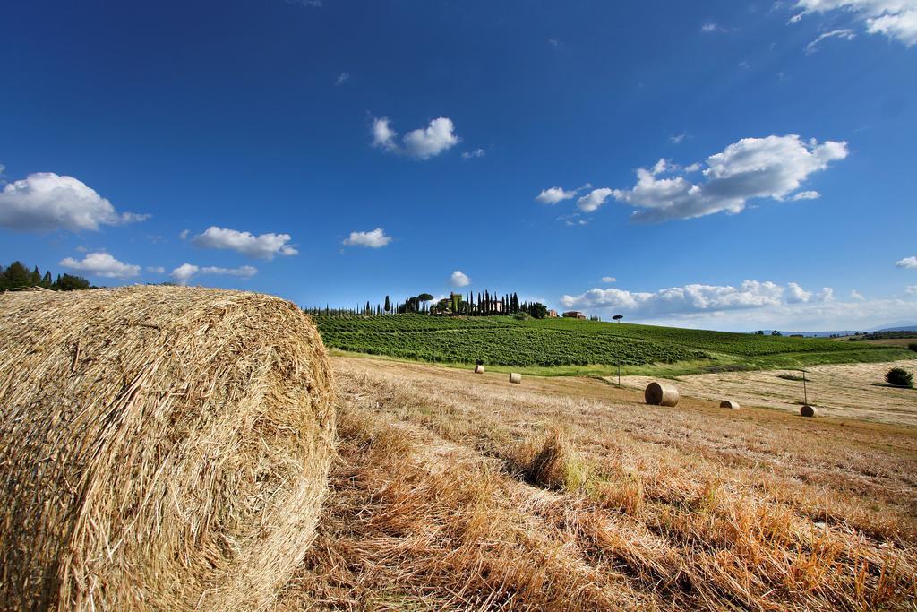 Отель Borgo Tre Rose Valiano Экстерьер фото