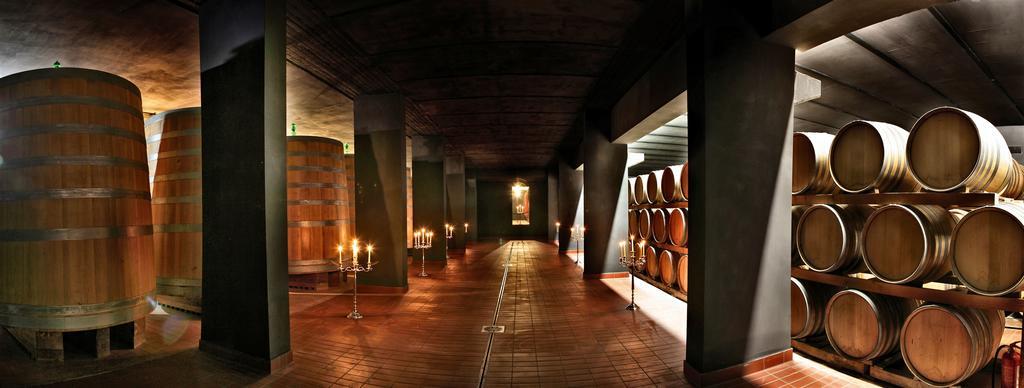 Отель Borgo Tre Rose Valiano Экстерьер фото