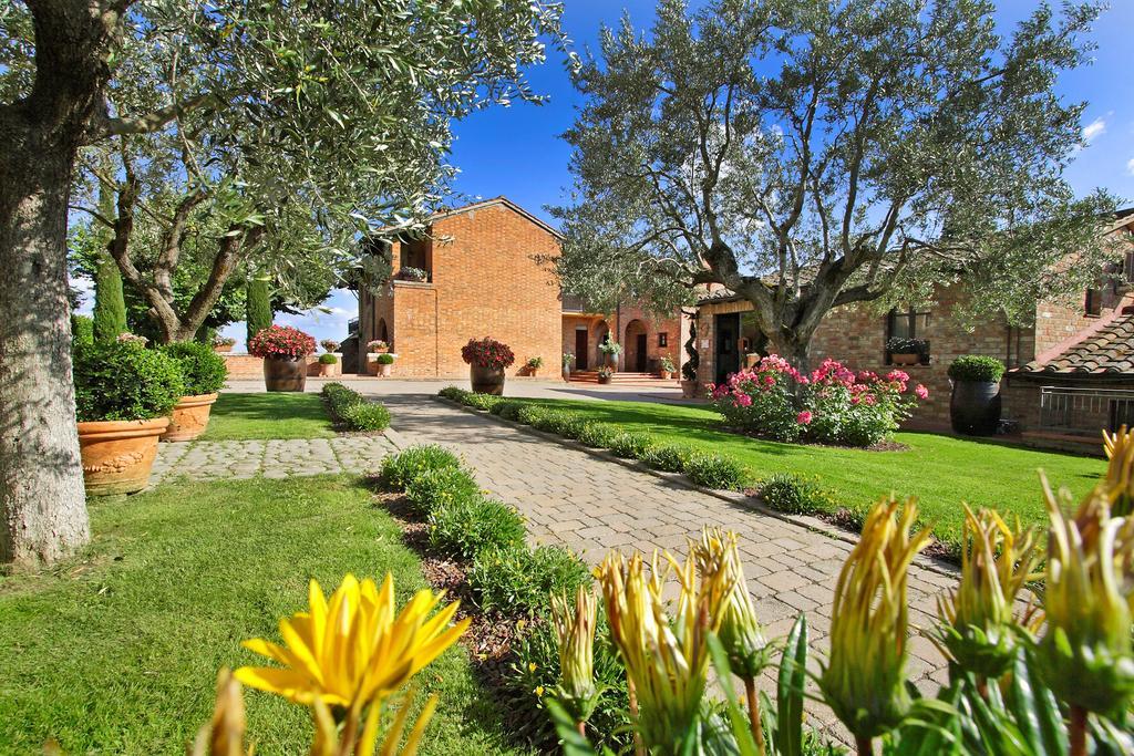 Отель Borgo Tre Rose Valiano Экстерьер фото