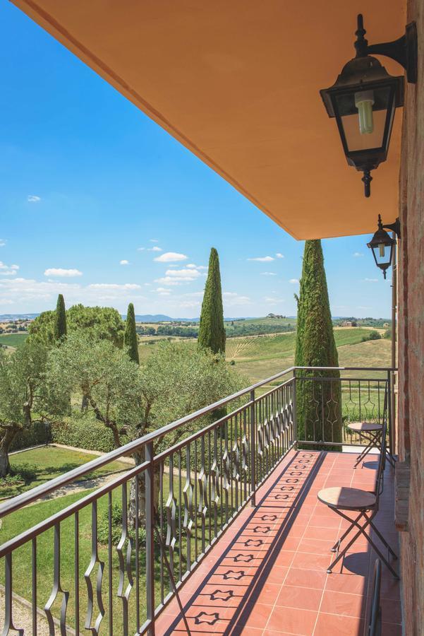 Отель Borgo Tre Rose Valiano Экстерьер фото
