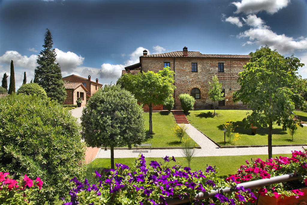 Отель Borgo Tre Rose Valiano Экстерьер фото