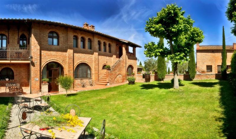 Отель Borgo Tre Rose Valiano Экстерьер фото